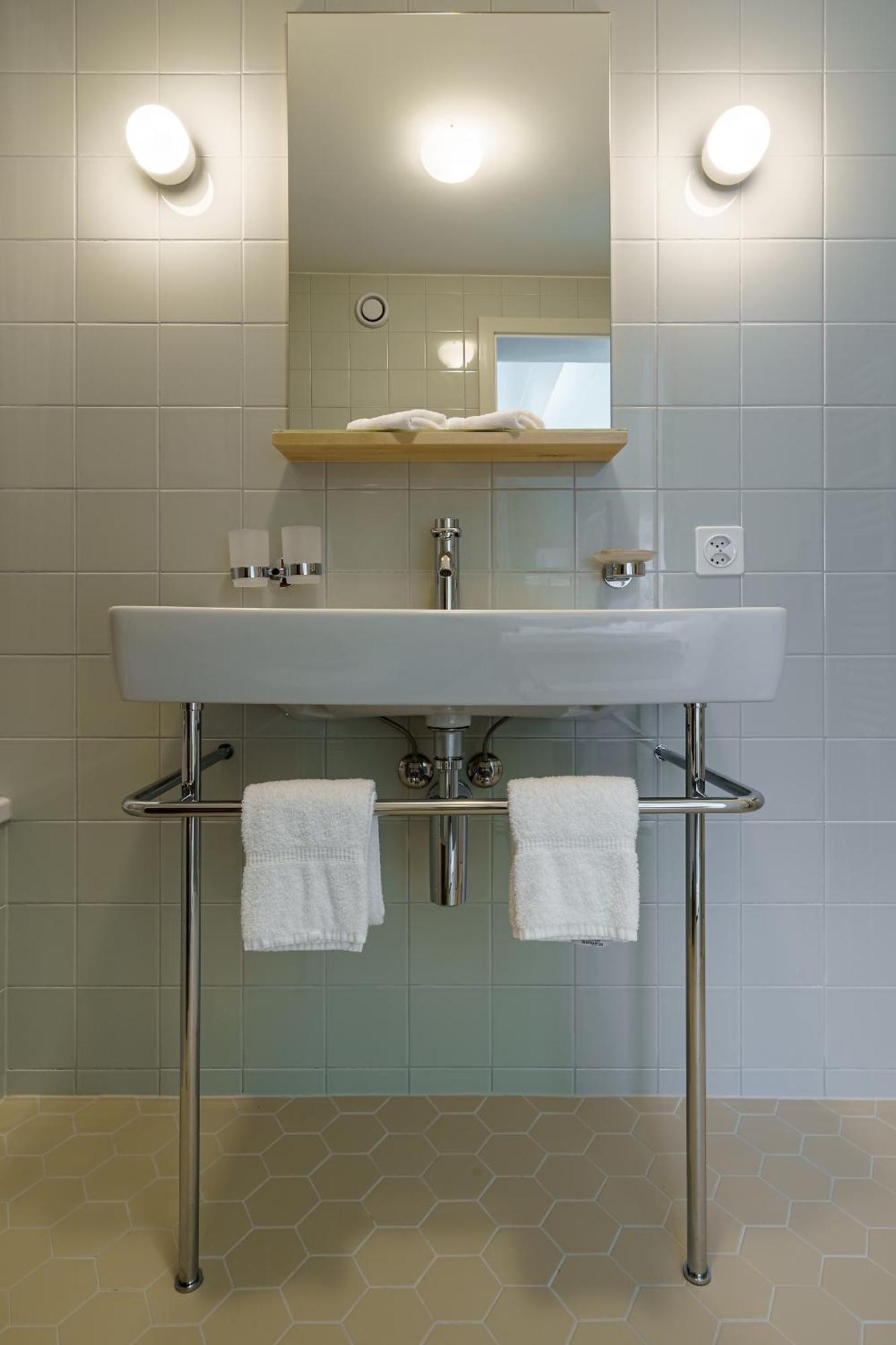 Hotel Alpenruhe - Vintage Design Hotel Wengen Room photo