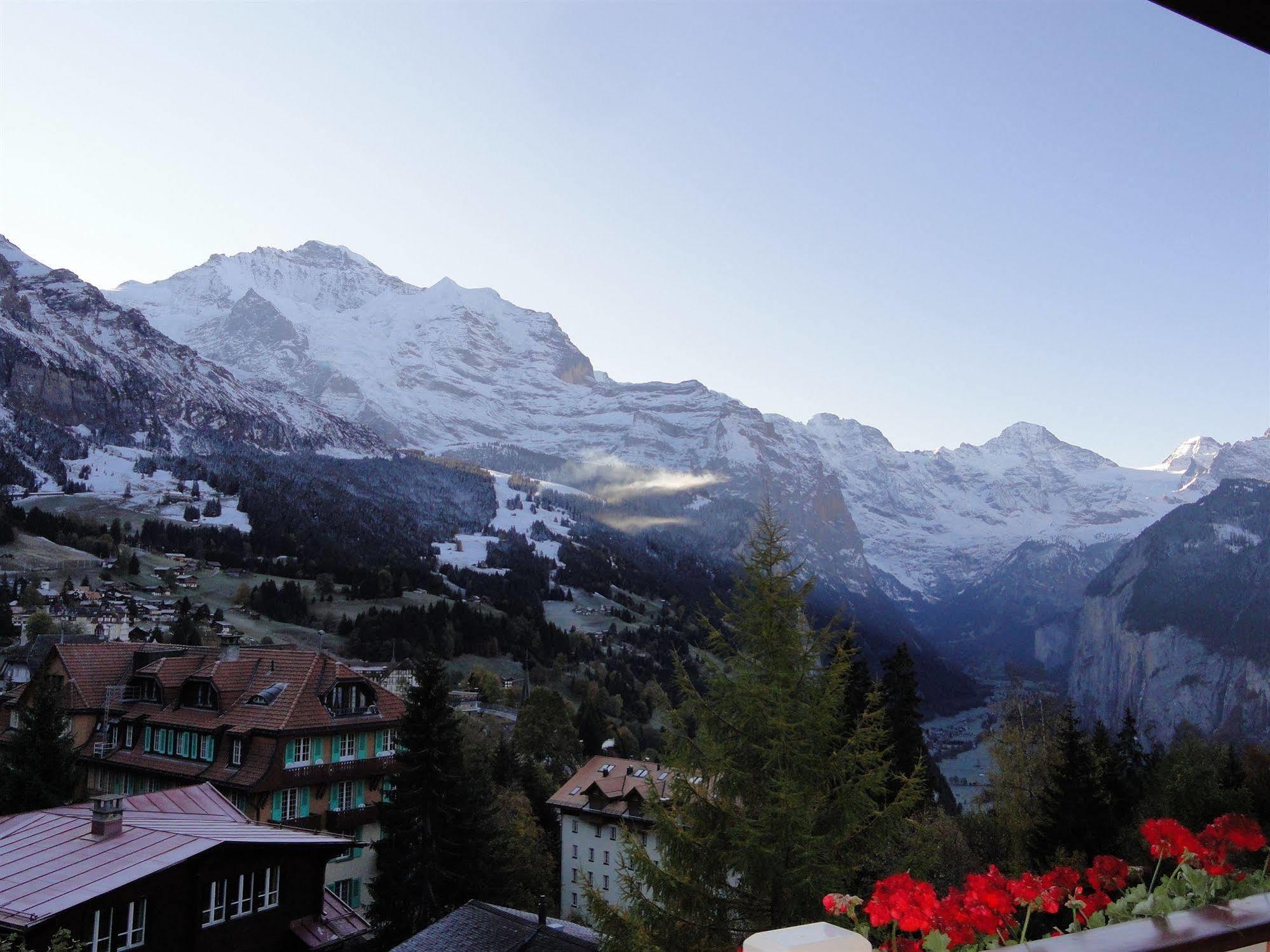Hotel Alpenruhe - Vintage Design Hotel Wengen Exterior photo